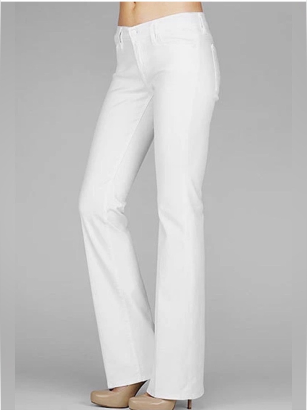 7 For All Mankind kimmie bootcut White Mid-Rise Jeans with Branded Button sz 30